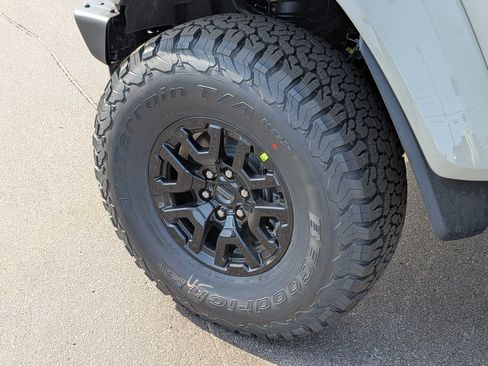 New 2026 Ford Bronco Raptor AWD/4WD image 11