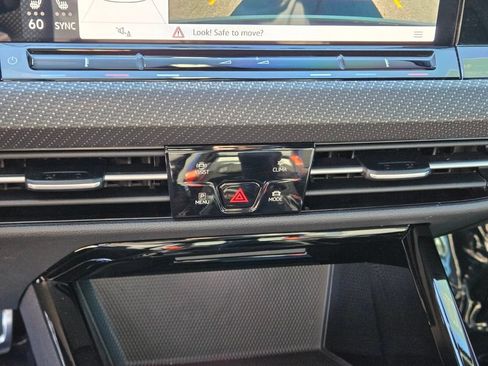 Certified 2024 Volkswagen Golf R AWD/4WD image 23