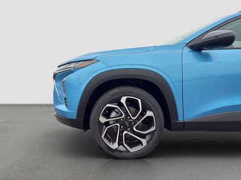 New 2026 Chevrolet Trax RS w/ Sunroof Package FWD image 16