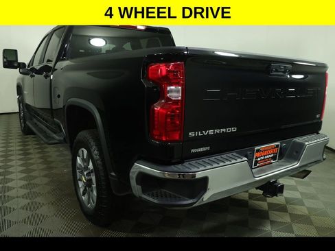 Used 2024 Chevrolet Silverado 2500 LT image 4