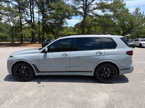 Used 2024 BMW X7 xDrive40i w/ M Sport Package AWD/4WD image 2