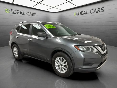 Used 2018 Nissan Rogue SV AWD/4WD image 3