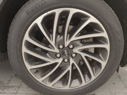 Used 2019 Lincoln Nautilus Reserve FWD image 31
