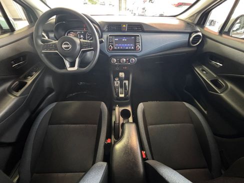 Used 2025 Nissan Versa SV image 33