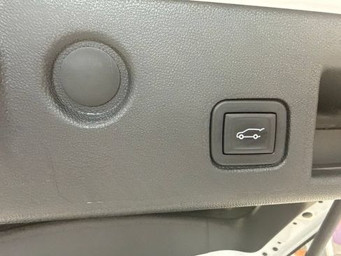 Used 2024 Chevrolet Equinox LT AWD/4WD image 10