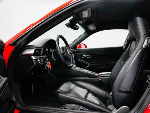 Used 2014 Porsche 911 Carrera RWD image 17