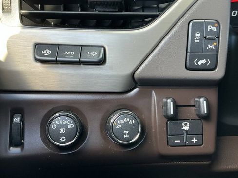 Used 2017 GMC Yukon Denali w/ Open Road Package image 25