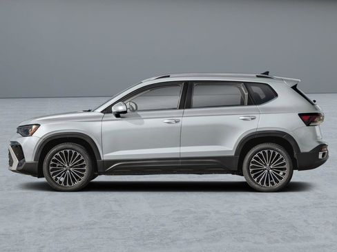 New 2026 Volkswagen Taos SE image 3