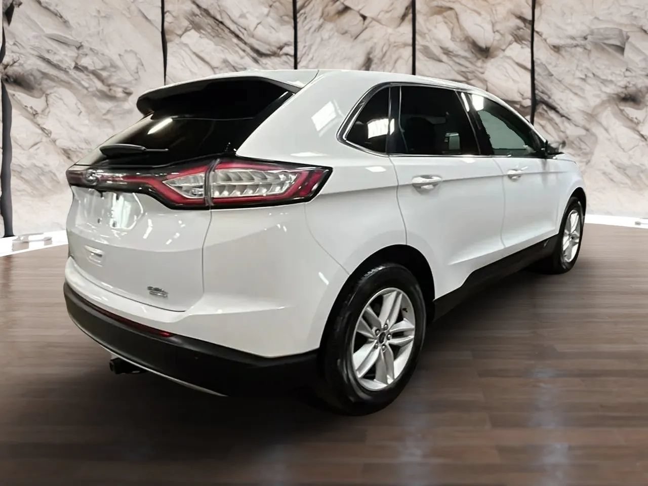 Used 2017 Ford Edge SEL FWD image 8