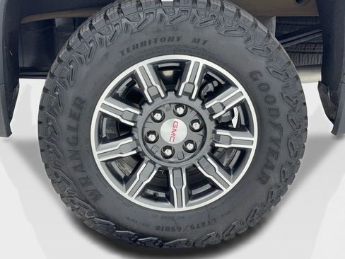 Used 2025 GMC Sierra 1500 AT4 image 58
