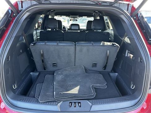 Certified 2025 Ford Explorer ST-Line w/ ST-Line Street Pack image 44