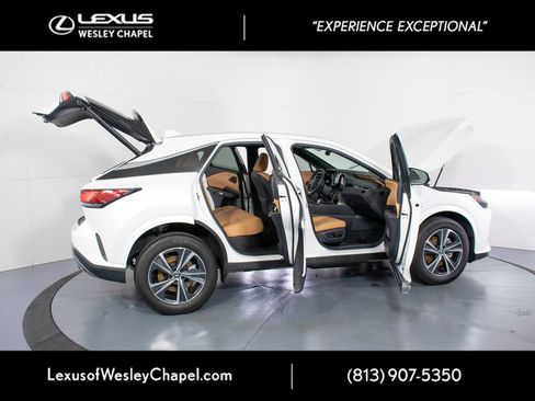 Used 2025 Lexus RX 350 FWD w/ Accessory Package image 18