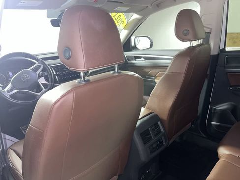 Used 2021 Volkswagen Atlas SE w/ Panoramic Sunroof Package image 25