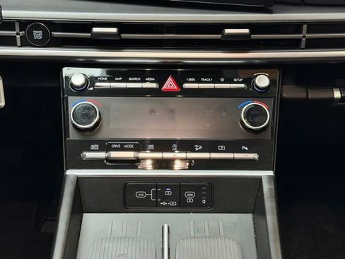Used 2024 Hyundai Santa Fe XRT AWD/4WD image 16