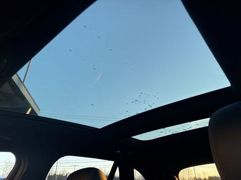 Used 2021 Mercedes-Benz GLC 300 4MATIC image 35