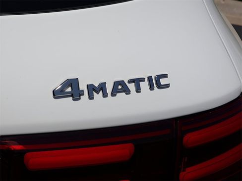 Certified 2025 Mercedes-Benz GLB 250 4MATIC image 9