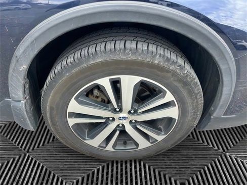 Used 2018 Subaru Outback 3.6R Limited image 10