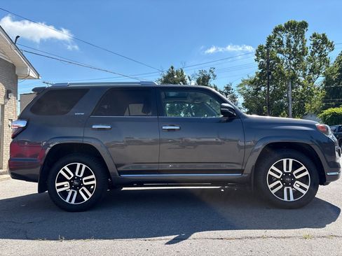 Used 2017 Toyota 4Runner Limited AWD/4WD image 7