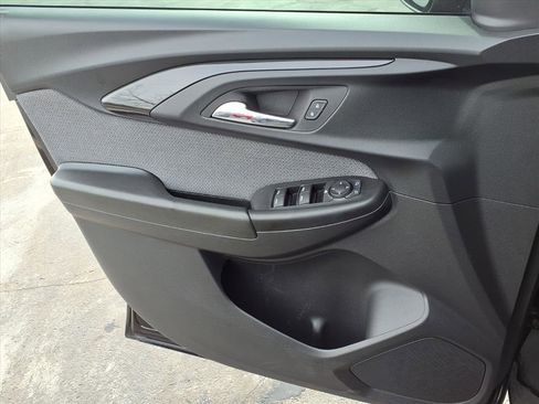 Used 2022 Chevrolet TrailBlazer LT w/ Convenience Package image 19