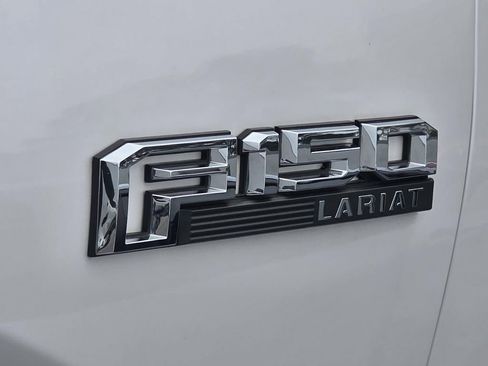 Used 2019 Ford F150 Lariat w/ Trailer Tow Package image 5