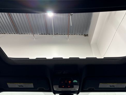 Used 2018 BMW X6 sDrive35i w/ Driving Assistance Package image 38