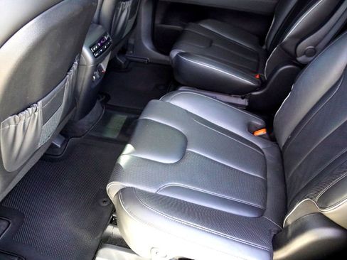 Used 2022 Hyundai Palisade Limited w/ Cargo Package image 33