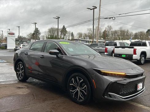 Certified 2024 Toyota Crown Limited image 4