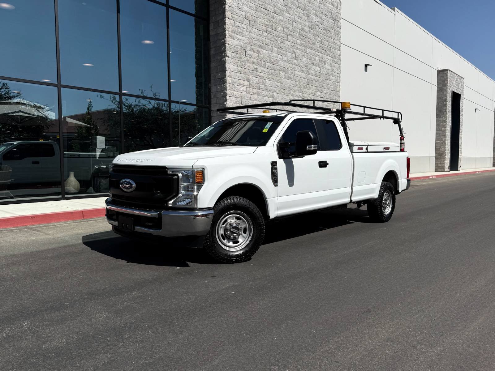 Used 2022 Ford F250 XL w/ Power Equipment Group RWD image 1