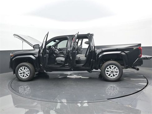 New 2025 Toyota Tacoma SR5 w/ SR5 Upgrade Package image 31