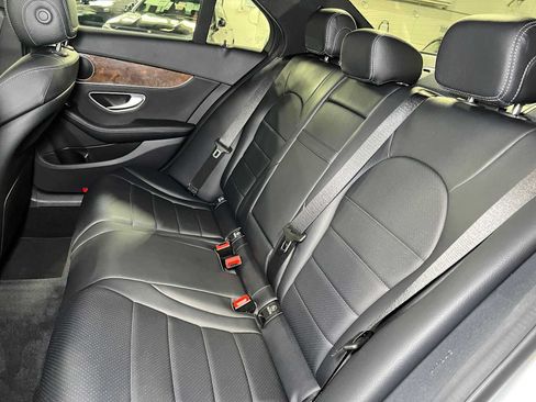 Certified 2018 Mercedes-Benz C 300 4MATIC Sedan image 20