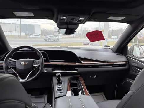 Used 2023 Cadillac Escalade ESV Premium Luxury w/ Performance Package image 27