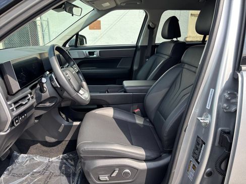 Used 2026 Hyundai Santa Fe SEL FWD image 29