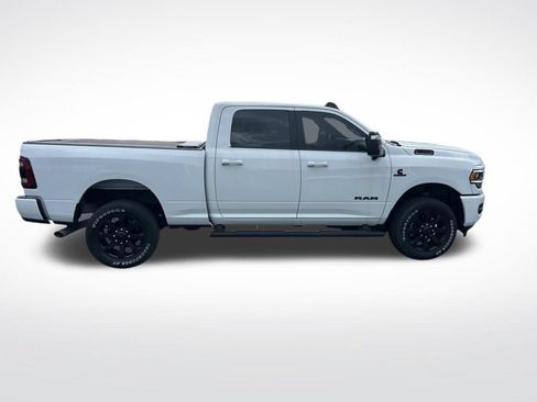 Used 2024 RAM 2500 Big Horn w/ Night Edition AWD/4WD image 6