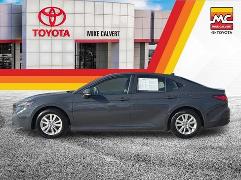 Used 2025 Toyota Camry LE FWD image 2