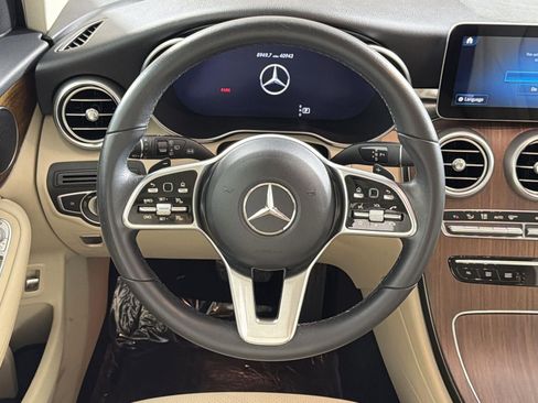 Used 2022 Mercedes-Benz GLC 300 image 11