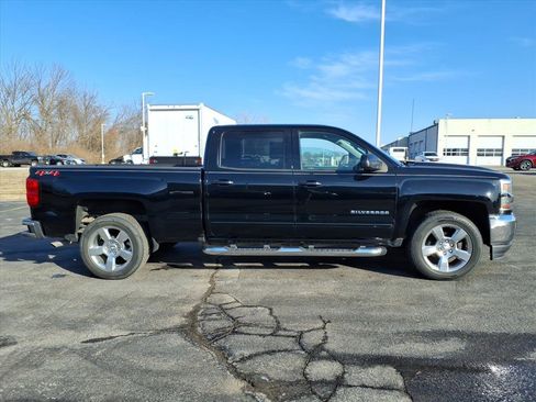 Used 2018 Chevrolet Silverado 1500 LT w/ All Star Edition image 26
