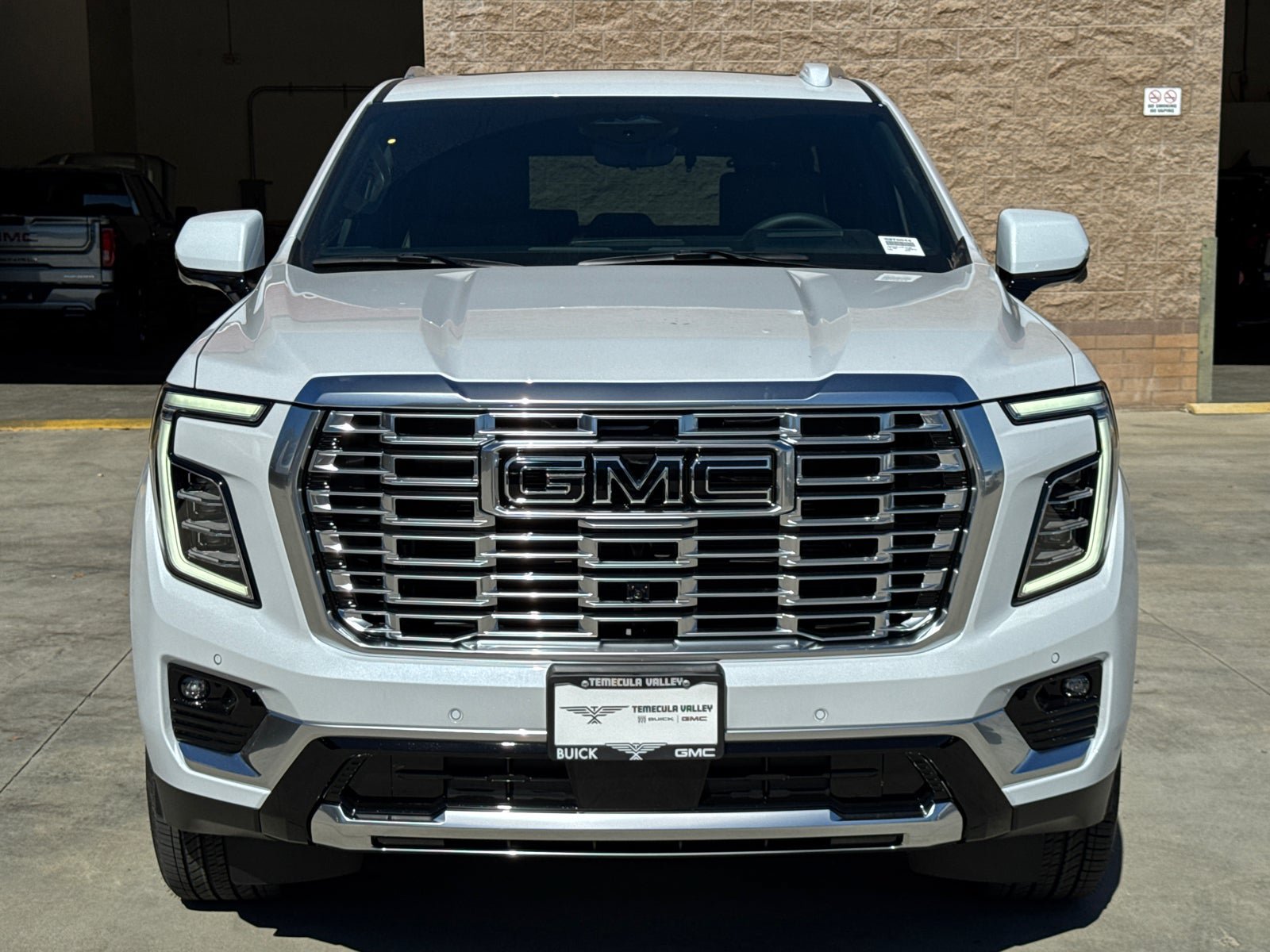 New 2027 GMC Yukon Denali w/ Denali Reserve Package AWD/4WD image 5