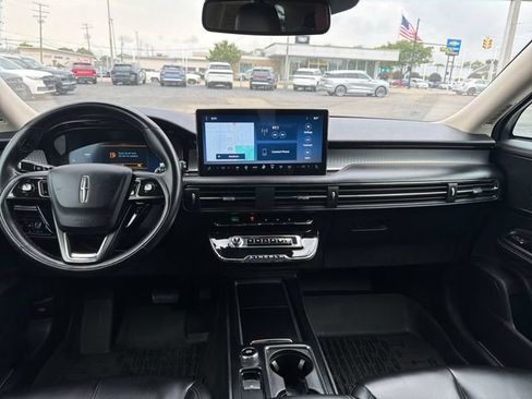 Certified 2023 Lincoln Corsair FWD image 15