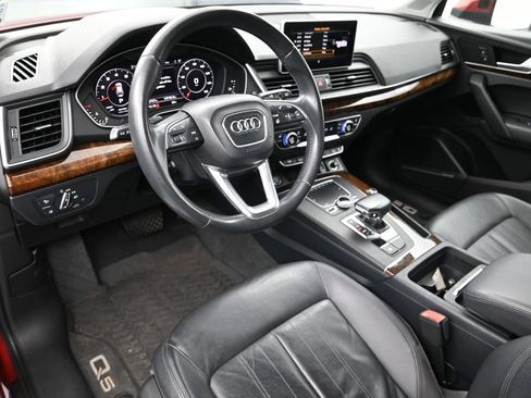 Used 2018 Audi Q5 2.0T Premium Plus w/ Premium Plus Package AWD/4WD image 4