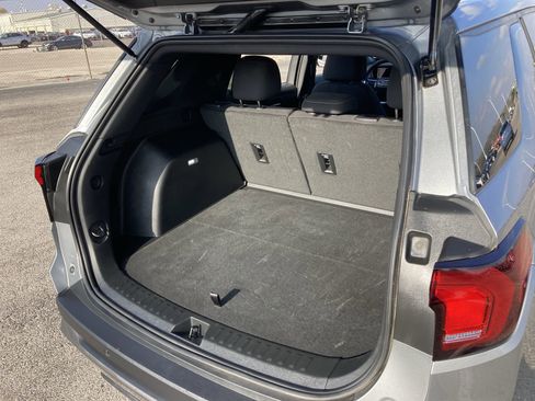 Used 2025 GMC Terrain Elevation image 22