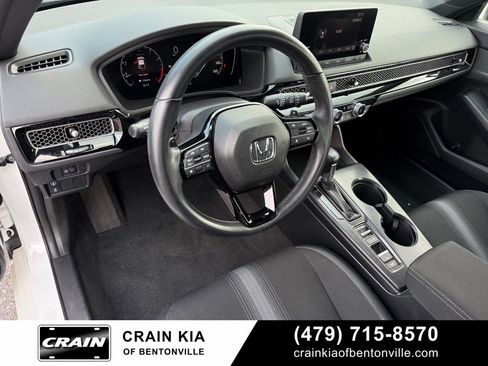 Used 2023 Honda Civic Sport image 9