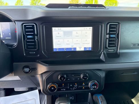 Used 2023 Ford Bronco Black Diamond image 24