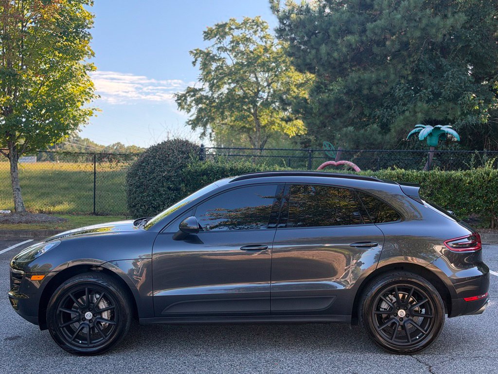 Used 2017 Porsche Macan S AWD/4WD image 2