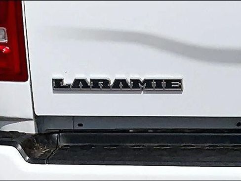 Used 2024 RAM 2500 Laramie w/ Safety Group AWD/4WD image 31