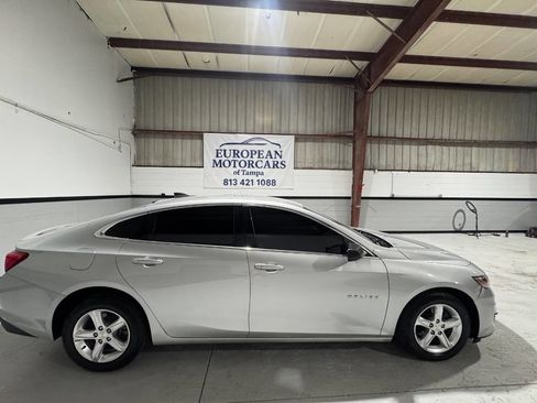 Used 2020 Chevrolet Malibu LS image 10
