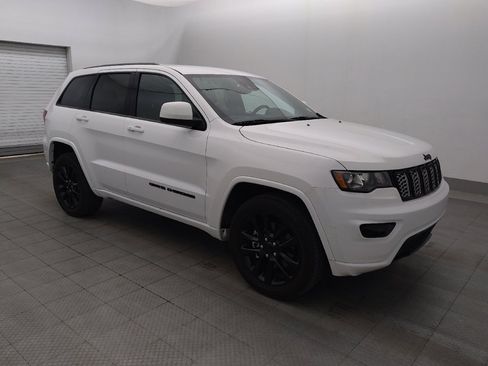 Used 2021 Jeep Grand Cherokee Laredo X RWD image 11