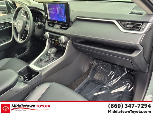 Certified 2023 Toyota RAV4 XLE Premium AWD/4WD image 38