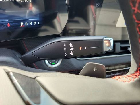 New 2026 Chevrolet Equinox RS w/ LPO, Floor Liner Package image 21