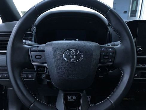 Certified 2025 Toyota Camry SE image 24