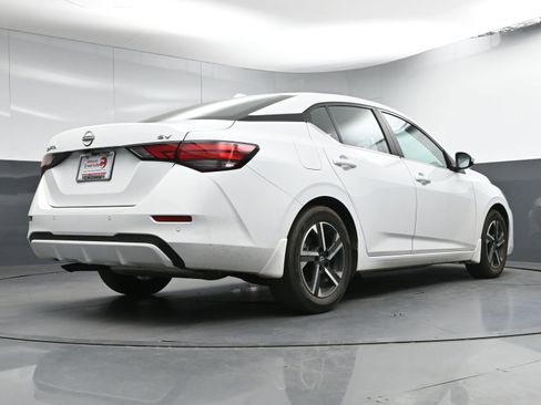 Certified 2024 Nissan Sentra SV image 23